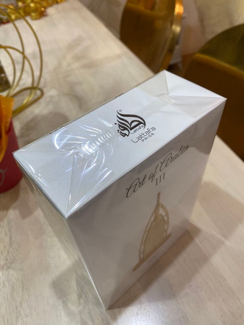 Lattafa Art of Arabia III マリオン様