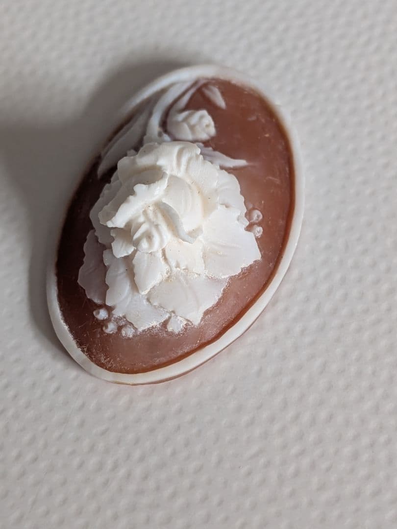 薔薇　バラ　花彫刻オーバル型カメオ