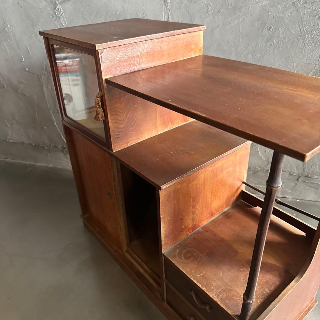 さらに！瞬間お値下げ❣️小さな茶箪笥　古ガラス入っています！ 食器棚などに可愛い