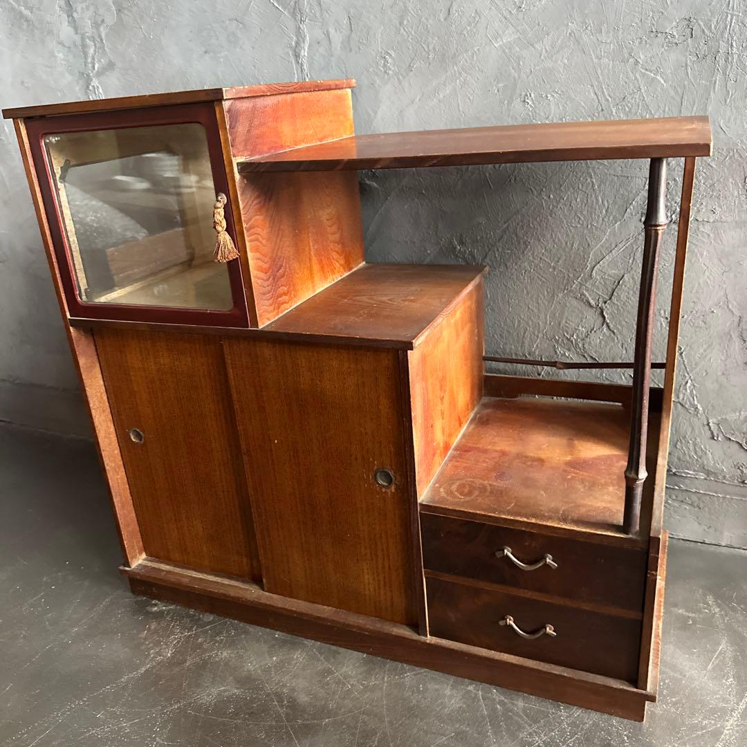 さらに！瞬間お値下げ❣️小さな茶箪笥　古ガラス入っています！ 食器棚などに可愛い