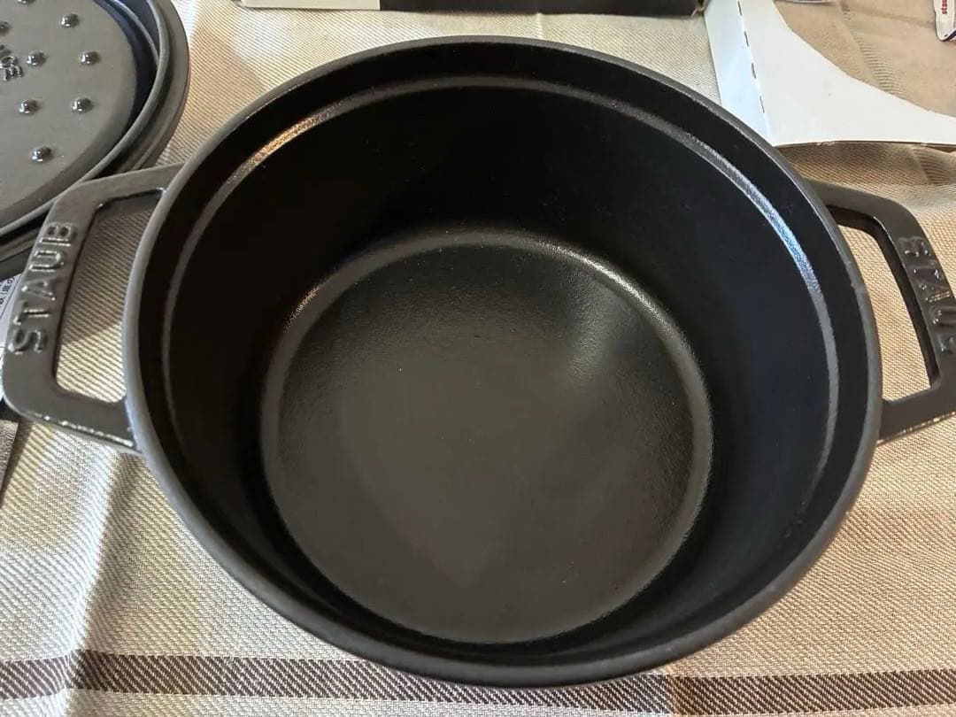 STAUB ココット　18cm 黒　美品