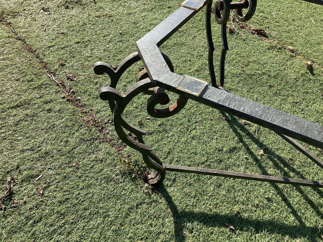 ガラステーブル　長方形　猫足　リビングテーブル　ローテーブル