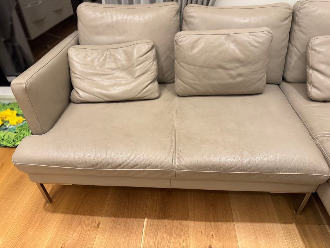 ライトグレー レザー L字型ソファ