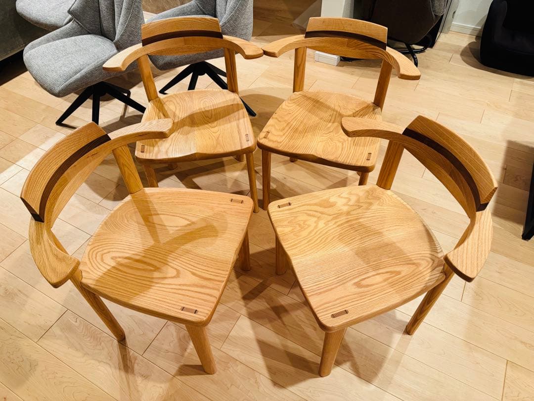 飛騨の香りデュオ アームチェアNAWNオークウォールナットほぼ新品（1脚