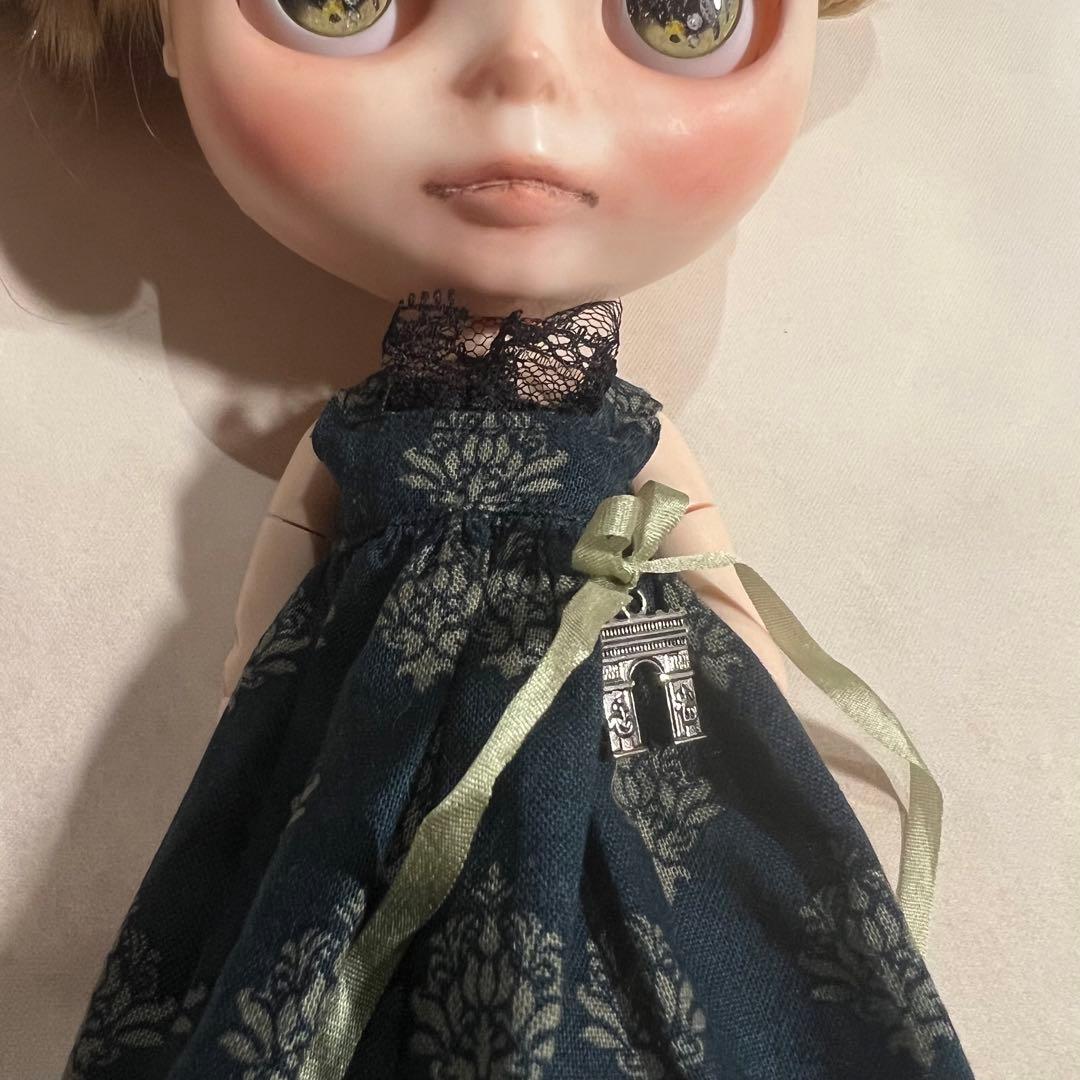 ♡ブライス　アイシードール　アウトフィット　ワンピース　ゴスロリ