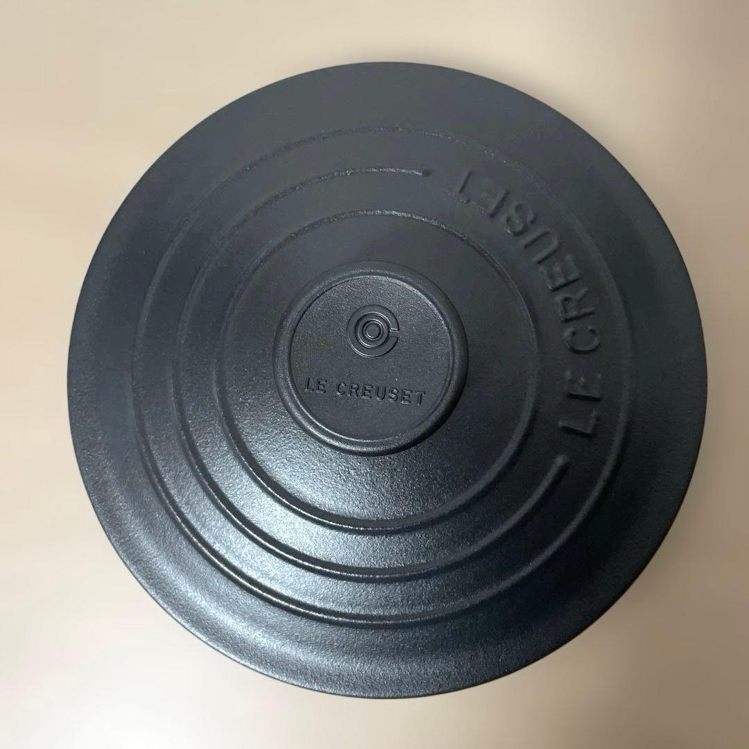 x*b様 LE CREUSETル・クルーゼ 鍋 ココット ロンド マットブラック