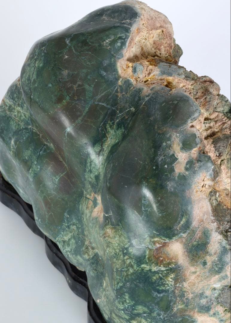 佐渡産 碧玉 五色石 緑玉石 緑石 鑑賞石15.4kg 台座付 水石 盆景 原石