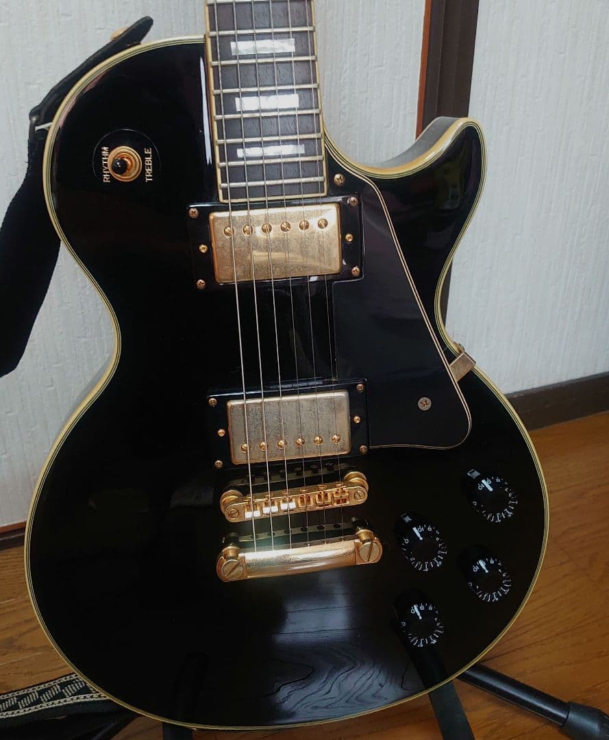 ケース付き！Epiphone by Gibson Les Paul Custom