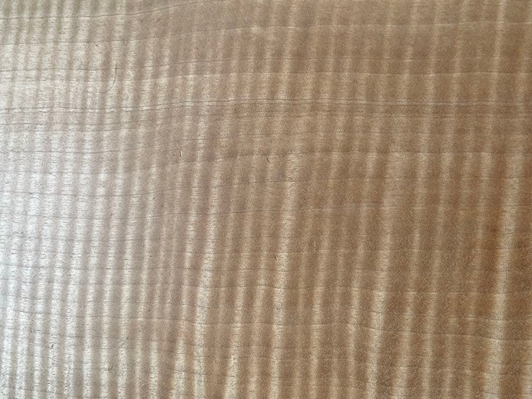 お盆　丸盆　木目　木製　トレー　栗　胡桃　木工芸　手仕事　民芸　北欧