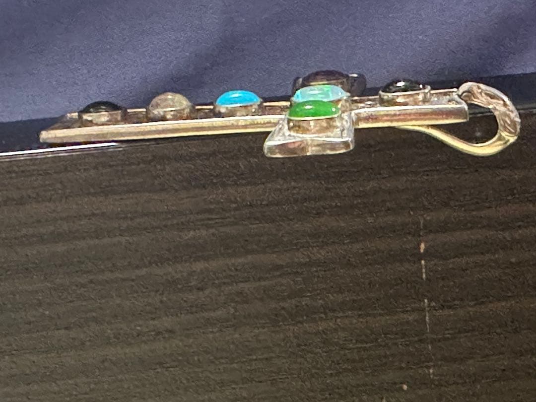 シルバー十字架ペンダント 宝石付き