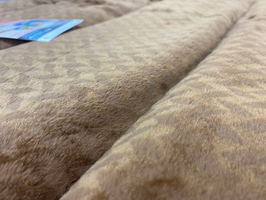 温泉毛布　敷きパッド・遠赤外線効果でポカポカ・静電気抑える・泉大津製・シングル