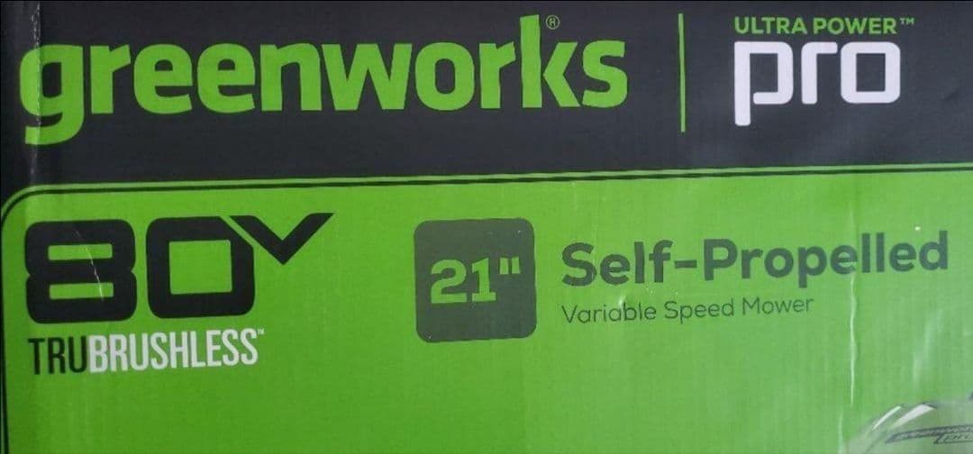 新品のパワフル80V充電自走式芝刈機、草刈りのお悩みスッキリ解消❗