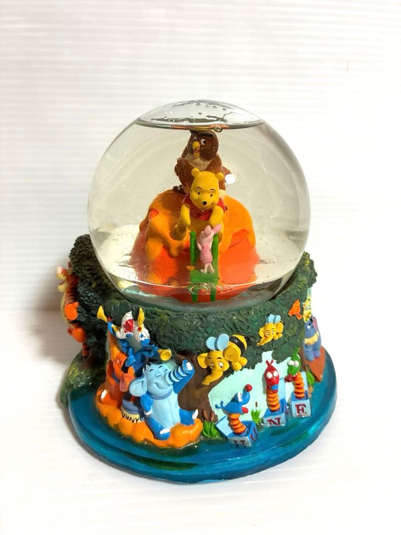 くまのプーさん　スノードーム　オルゴール付　レトロ