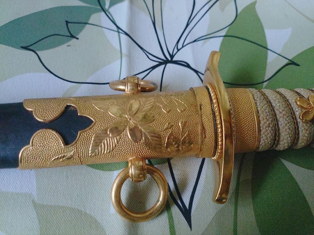 海軍刀　海軍短剣　旧日本軍　拵え 軍刀　海軍短刀　全長約47cm　鮫鞘？模造刀