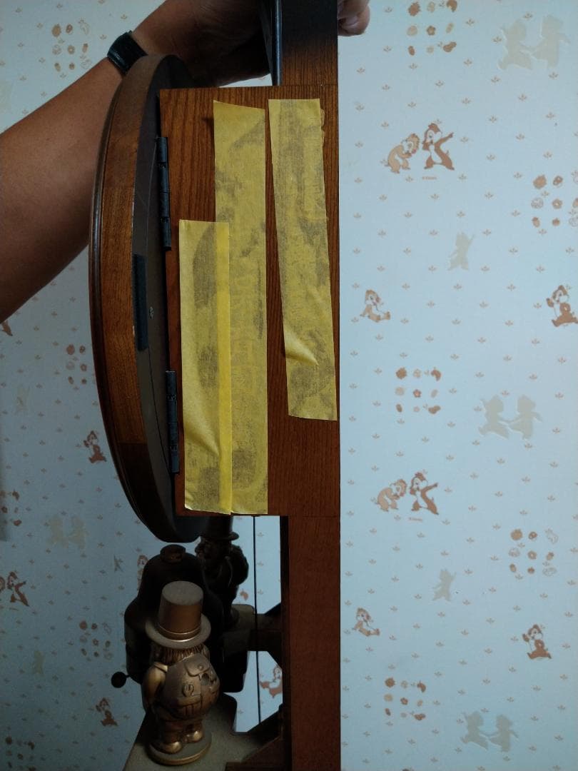 Small World 木製掛時計 ベル付き