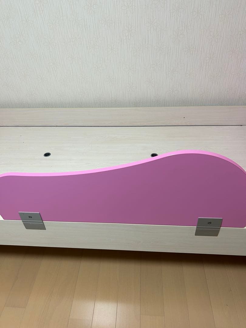 チレキ、ベッド