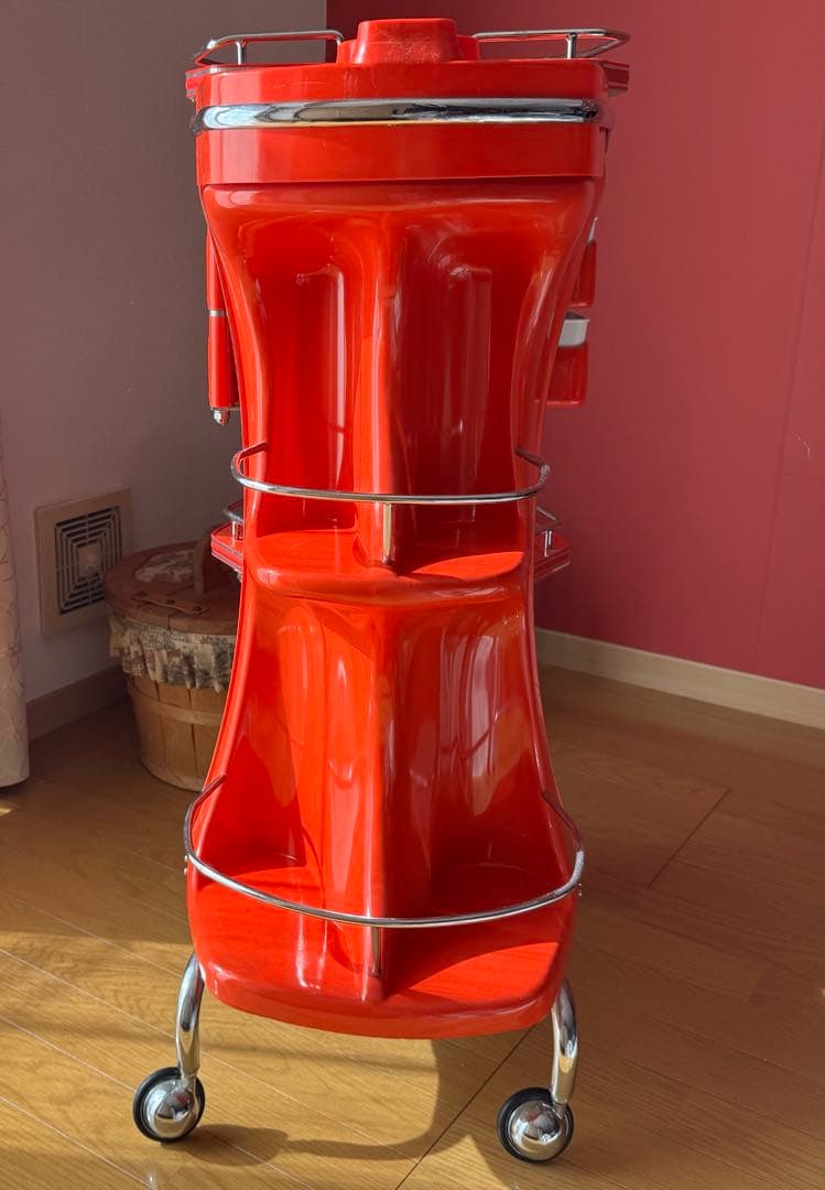 【即購入OK】キャスター付きのレトロポップなワゴン