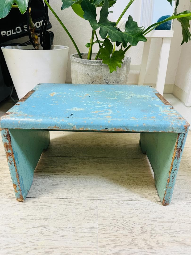 ビンテージスツール 木製 シャビー アンティーク 花台 椅子 踏み台 水色