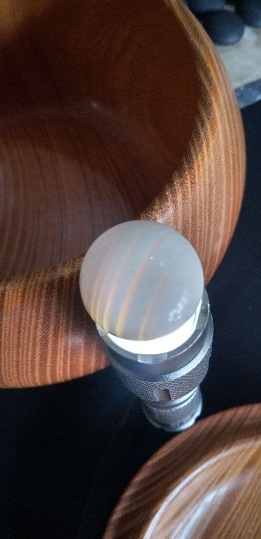 蛤白石 181個 、那智黒石、189個欅木製ボウル2個セット