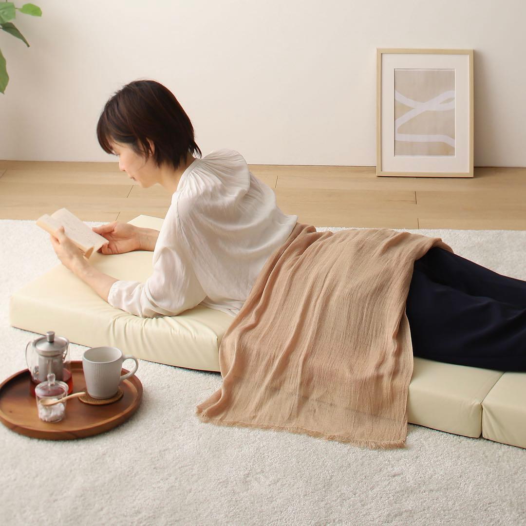 H新品 フロアマット 180cm ブラック 黒 クッションマット レザー 座布団