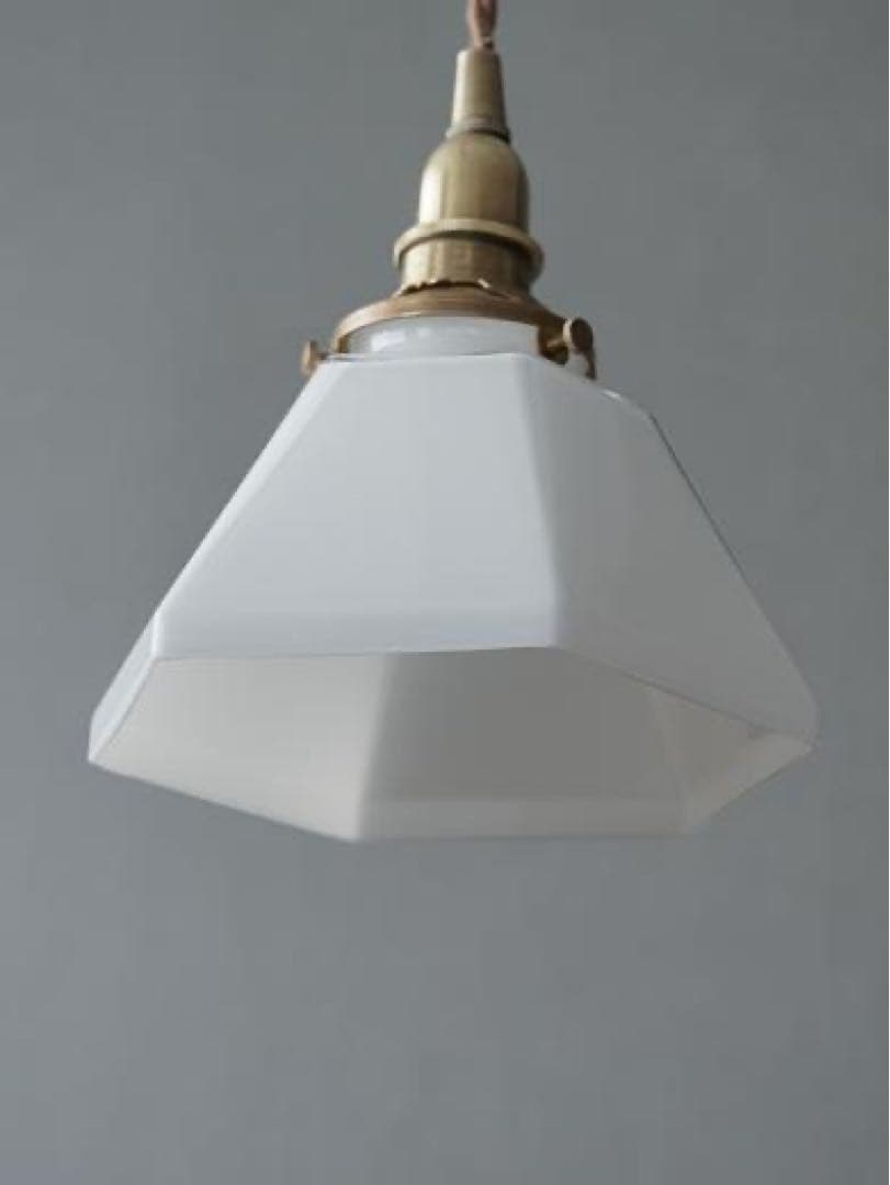 ホワイトガラス 六角形 ペンダントライト