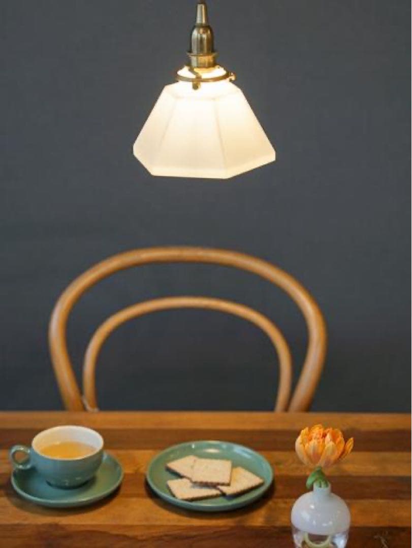 ホワイトガラス 六角形 ペンダントライト