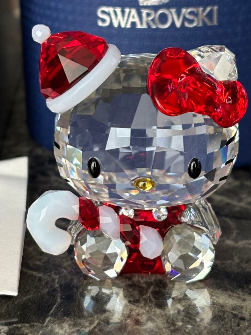 スワロフスキー　ハローキティ