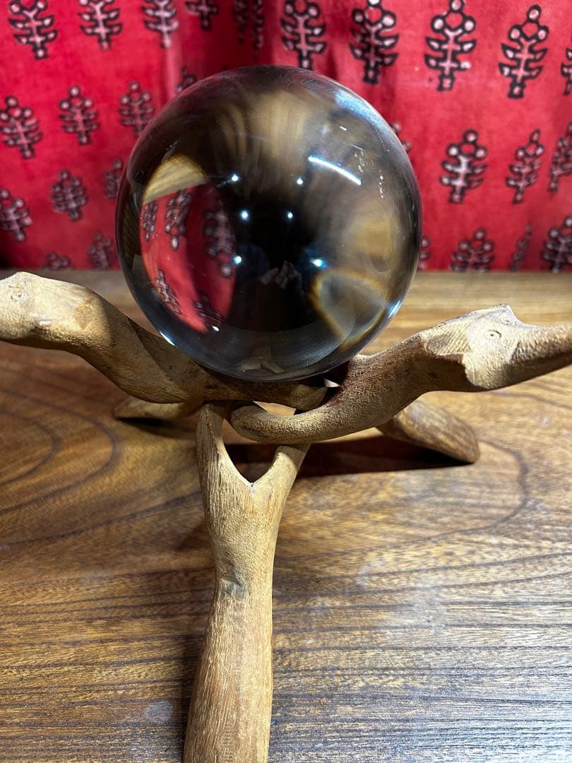 クリスタルボール(水晶玉)流木飾り