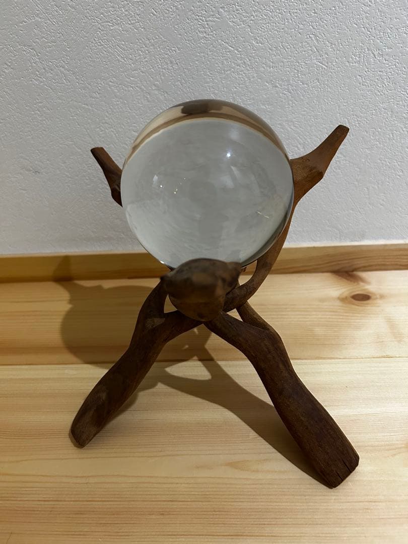 クリスタルボール(水晶玉)流木飾り