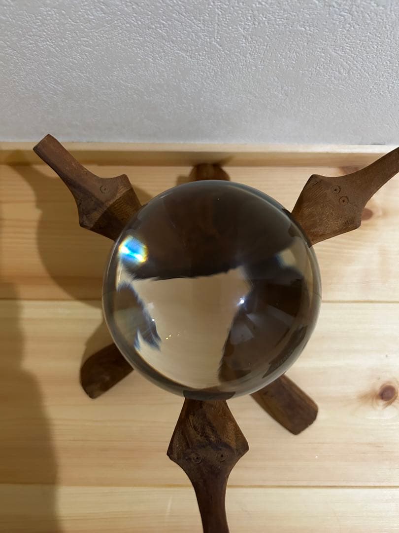 クリスタルボール(水晶玉)流木飾り