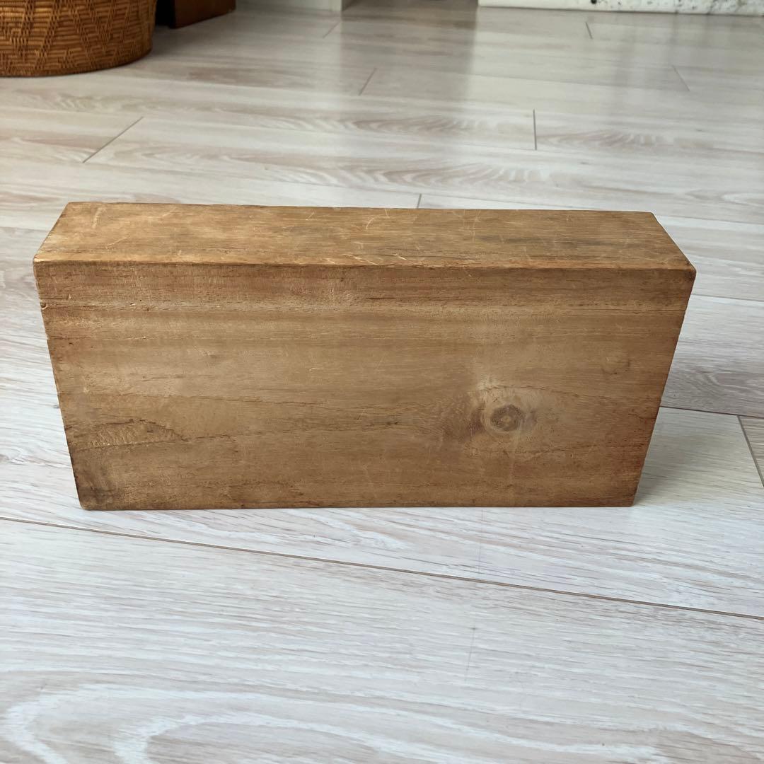 【匿名配送】スウェーデン生地♪　インテリア雑貨　北欧布地　古い木箱　額　海の風景