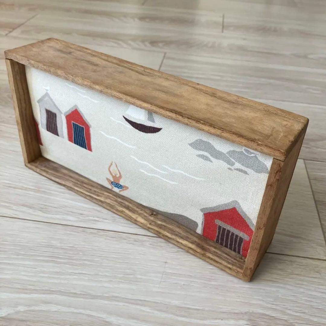 【匿名配送】スウェーデン生地♪　インテリア雑貨　北欧布地　古い木箱　額　海の風景