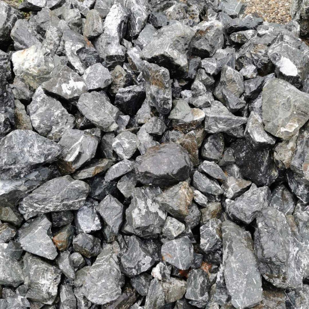 秩父産　グレーストーン　100キロ 庭石　石　鑑賞石　石材　割栗石