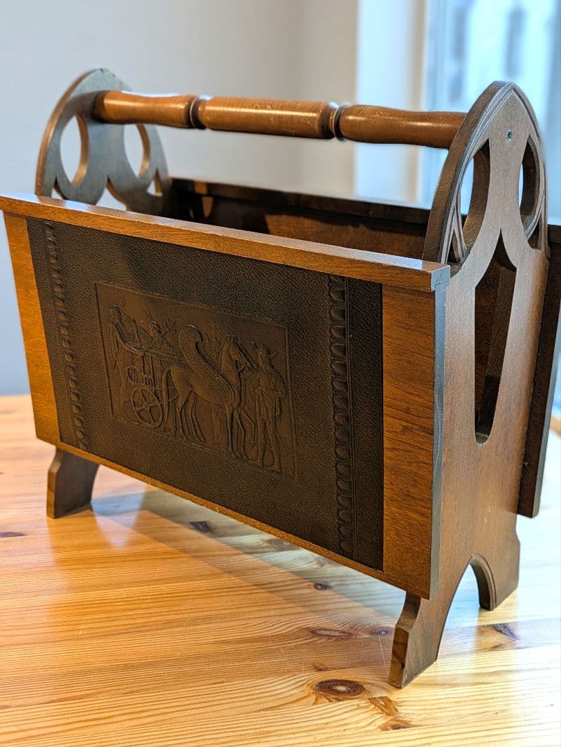 アンティーク　マガジンラック　皮張り　ヴィンテージ　インテリア　木製