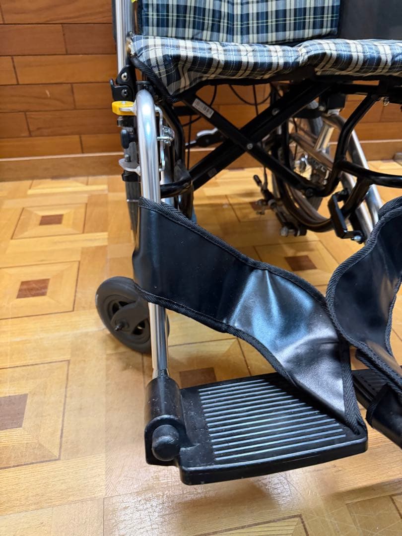 SKT-8 Miki 介助型車椅子 ティルト リクライニング コンパクト 車椅子