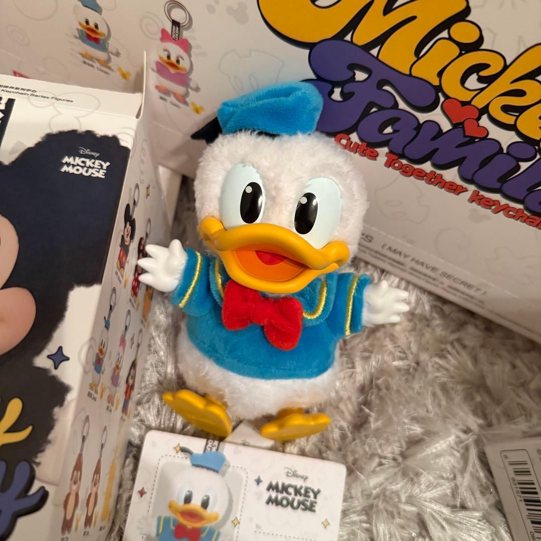 POP MART ミッキーファミリー ドナルド - メルカリ