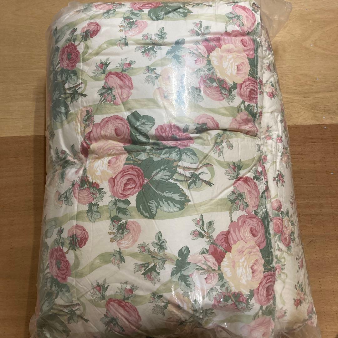 大阪西川　羽布団　ダブルサイズ　花柄掛け布団 190x210cm