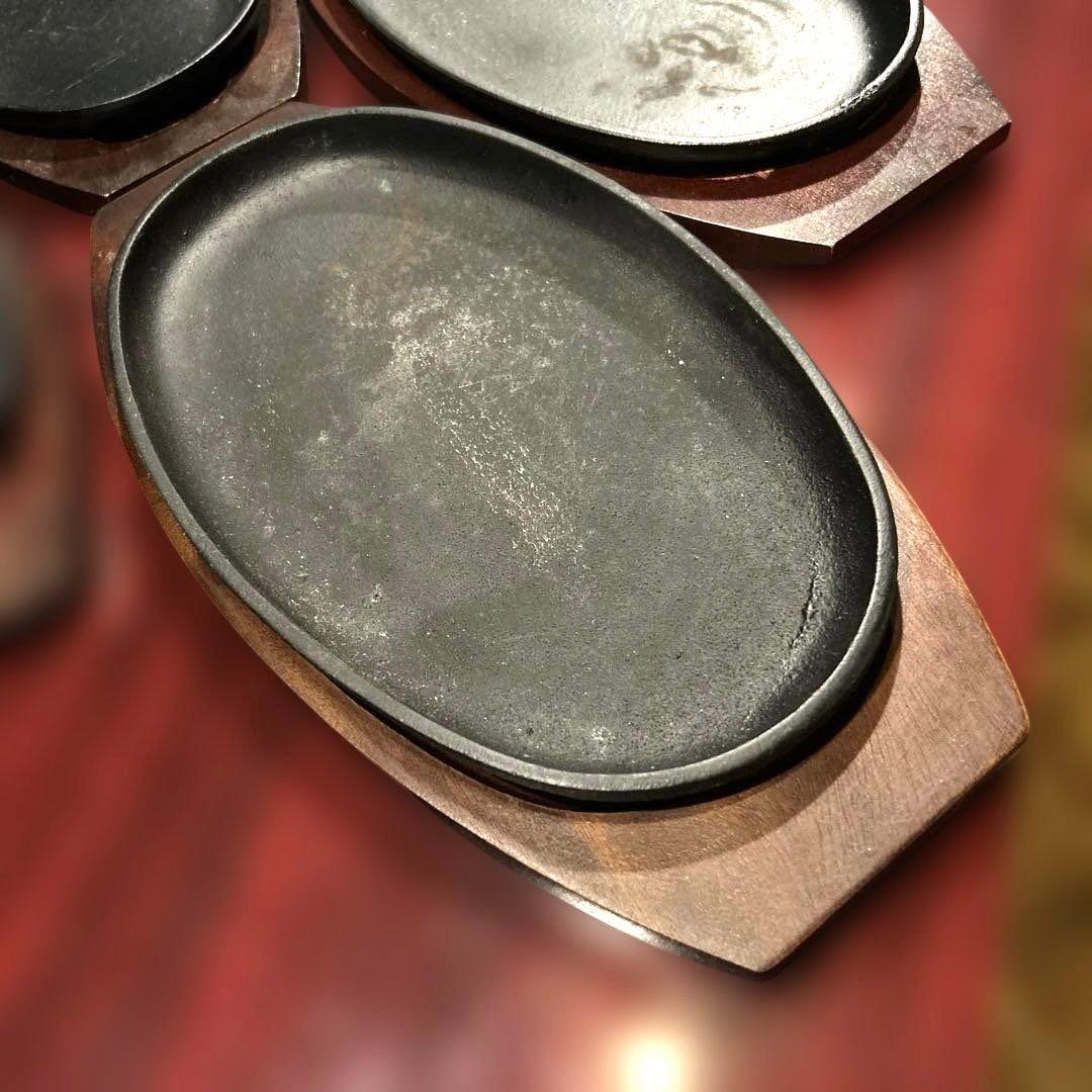 ステーキ等 鉄製皿とオーバルウッドプレート16枚セット バラ売り可能です