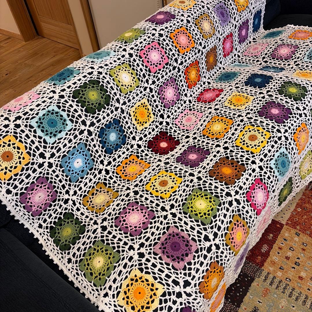 ハンドメイド　コットンベットカバー　マルチカバー　モチーフ