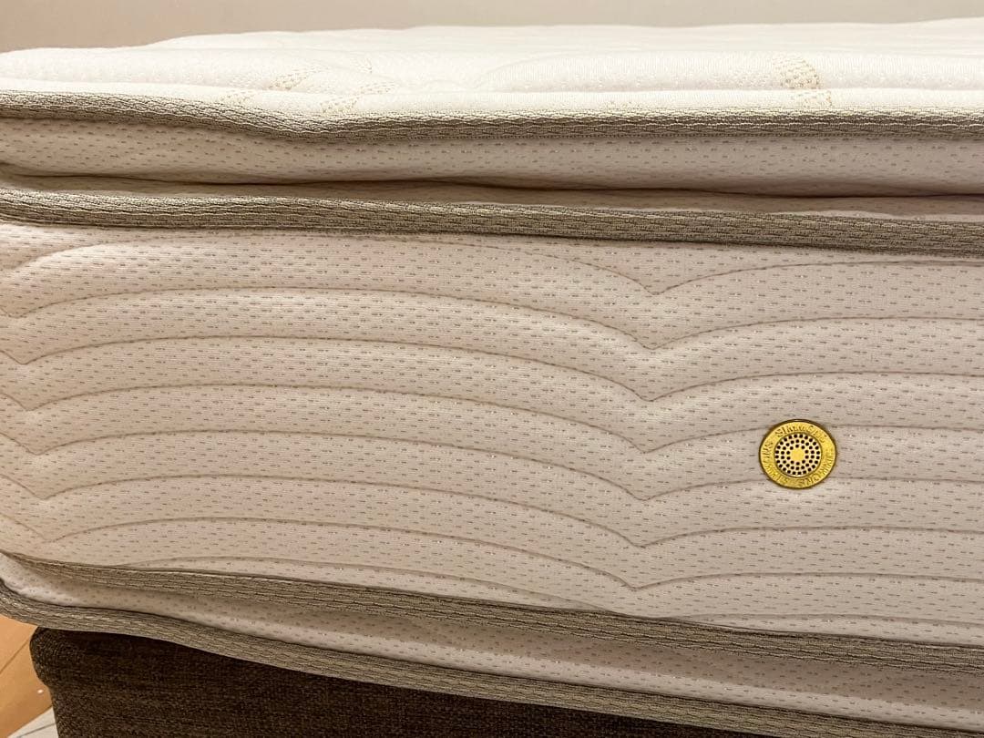 シモンズ ゴールデンバリューピロートップ　ボックススプリング　セミダブル