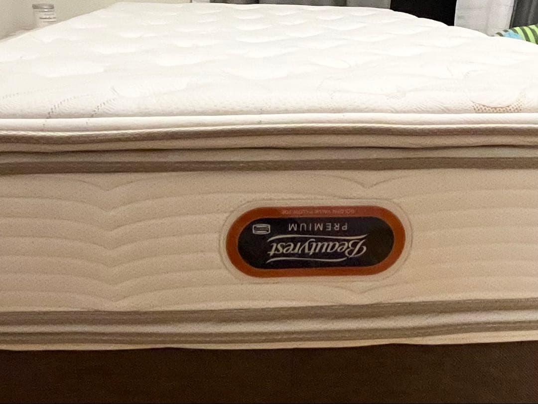 シモンズ ゴールデンバリューピロートップ　ボックススプリング　セミダブル