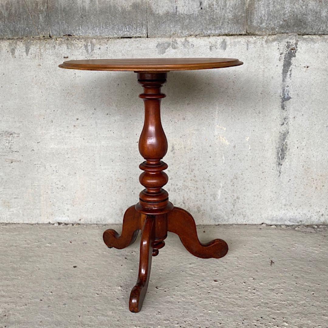 イギリス　アンティーク　ラウンドテーブル