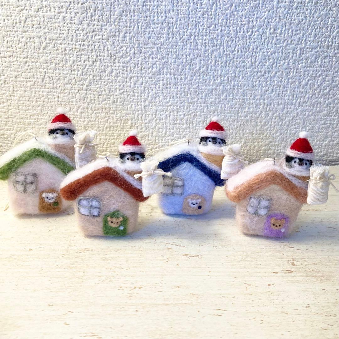 【お値下げしました！】プレゼントを届けるペンギンさんのクリスマスオーナメント①