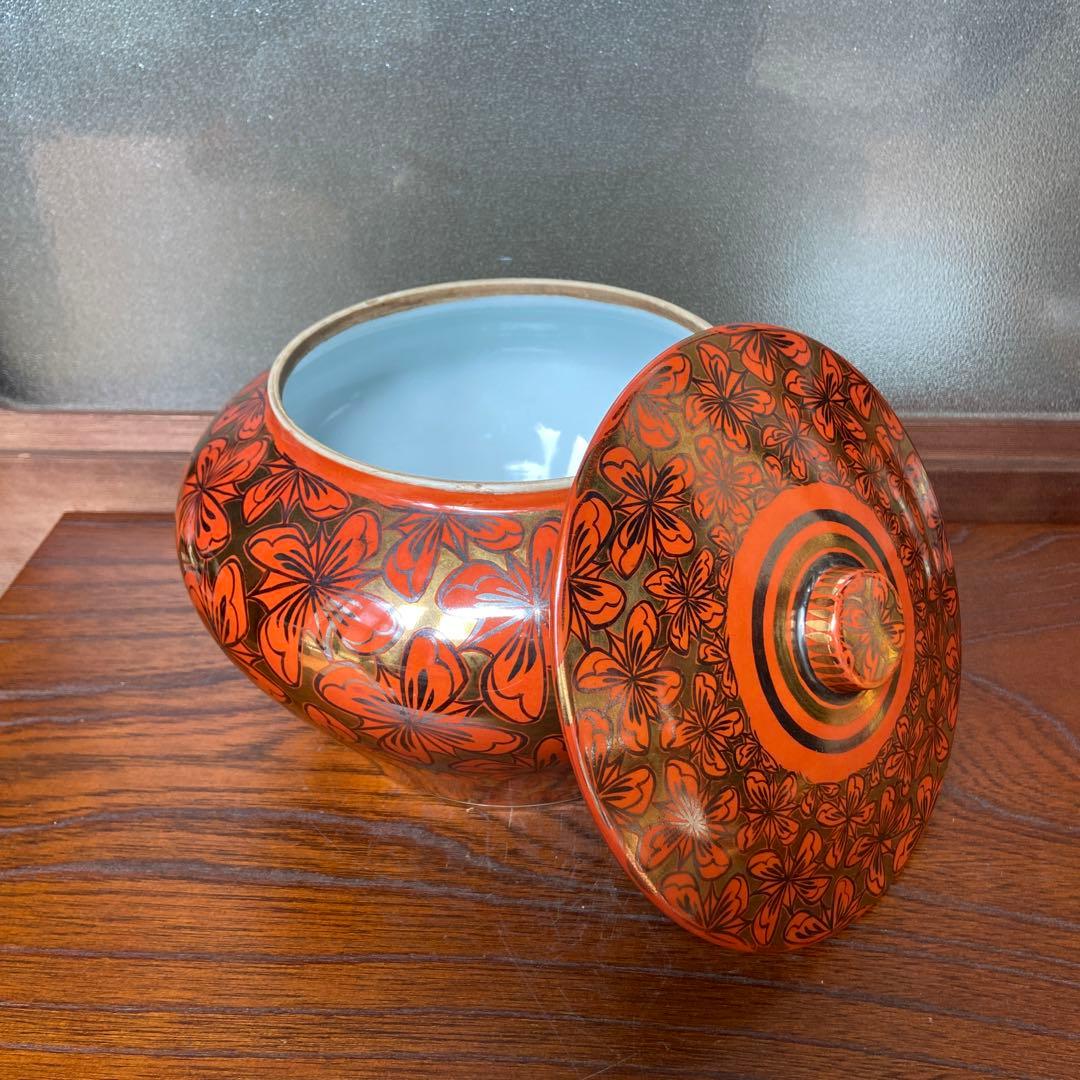 富本憲吉作色絵金銀彩四弁花文蓋付壷 - メルカリ