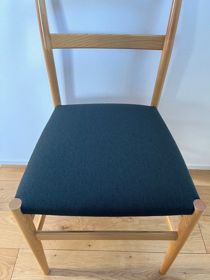 Cassina 646チェア (kvadrat 張替え済) ジオ・ポンティ - メルカリ