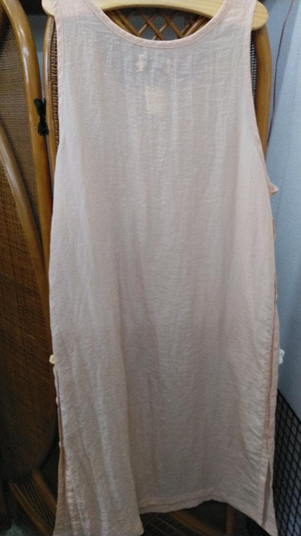 POTECHINO花モチーフ付きピンクエプロン