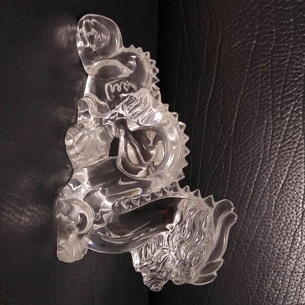 バカラ　龍　置物