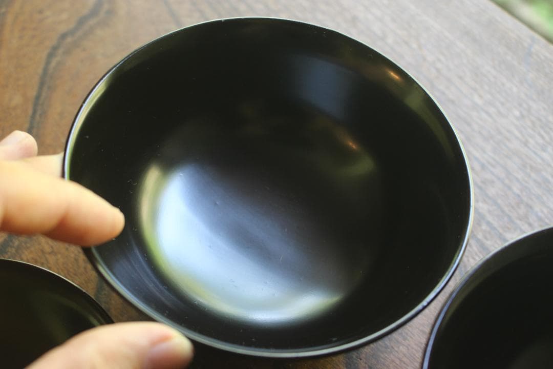 極小傷有！時代黒漆に風情ある朱漆菊文の映えるお椀2点（検輪島塗懐石椀蒔絵椀