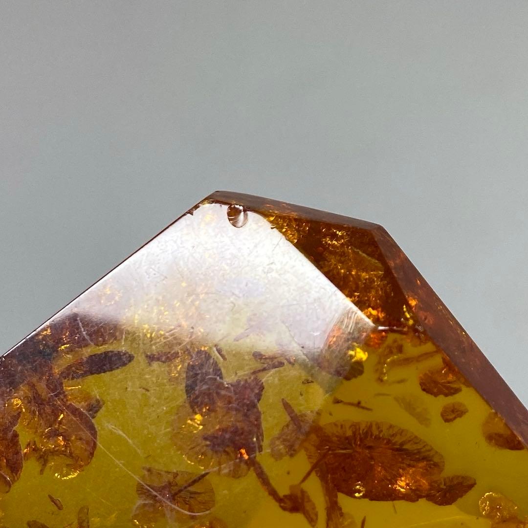 K18刻印 本琥珀ネックレストップ 9.6g 東キ7-0925☆2F