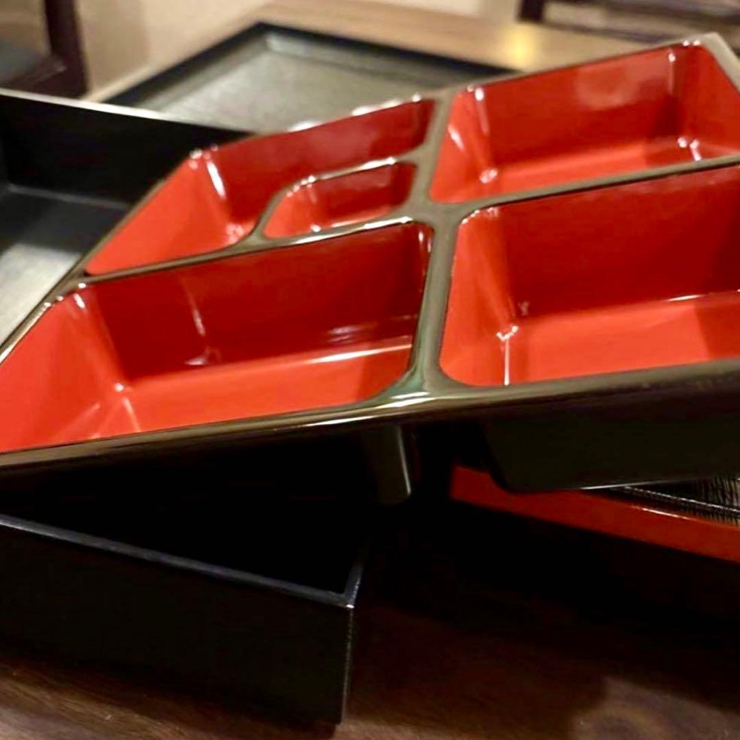 松花堂弁当箱 8.5寸 黒中赤 仕切り付 24セット 送料込み 引取り可